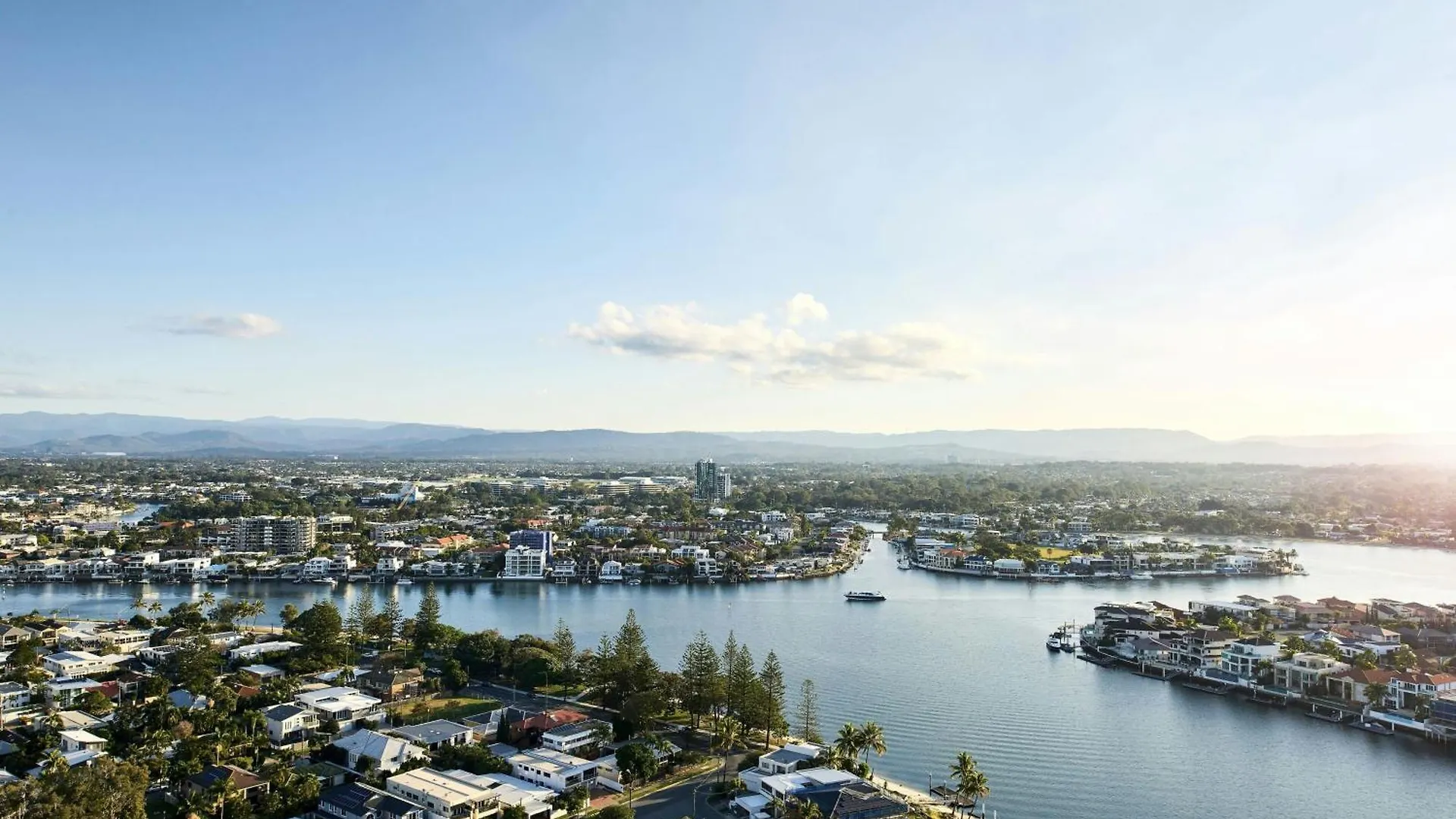 Jw Marriott Gold Coast Resort & Spa Surfers Paradise Hotel